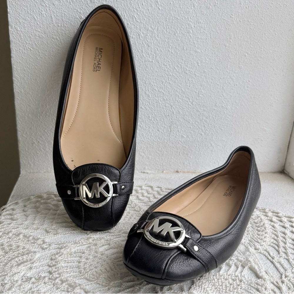 Michael Kors Black Leather MK Logo Ballet Flats Size 9